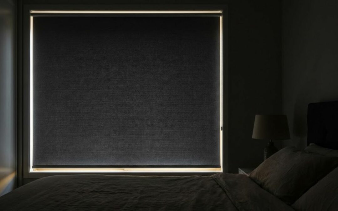 ¿Te cuesta la vida levantarte de la cama cuando cambian la hora? No es que seas perezoso, es pura biología. Con el inminente cambio de hora primaveral, nuestro reloj biológico (el ciclo circadiano) sufre un desajuste brutal. De repente, perdemos una hora de sueño y, para colmo, los días se alargan y el sol empieza a colarse en la habitación cuando aún intentas descansar.