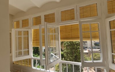 Persianas alicantinas de madera en el Eixample